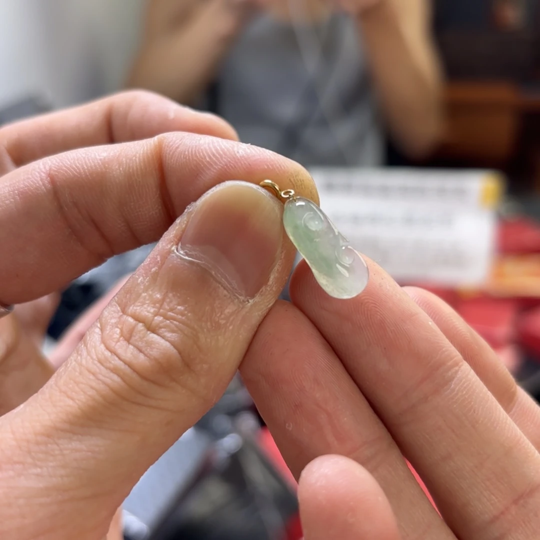 翡翠银S925镀金镶嵌颈饰