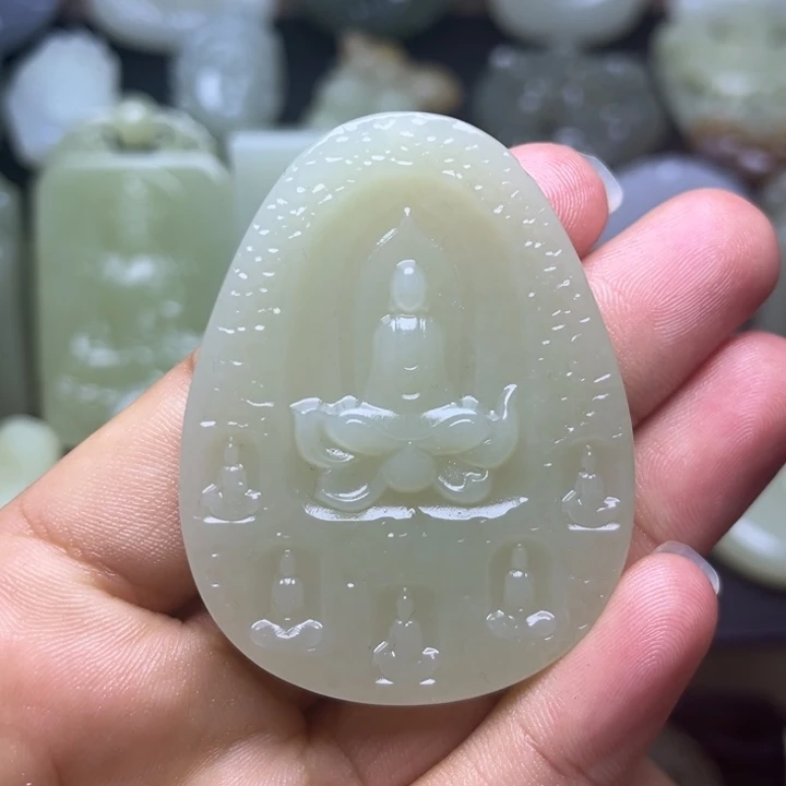 和田玉未镶嵌颈饰