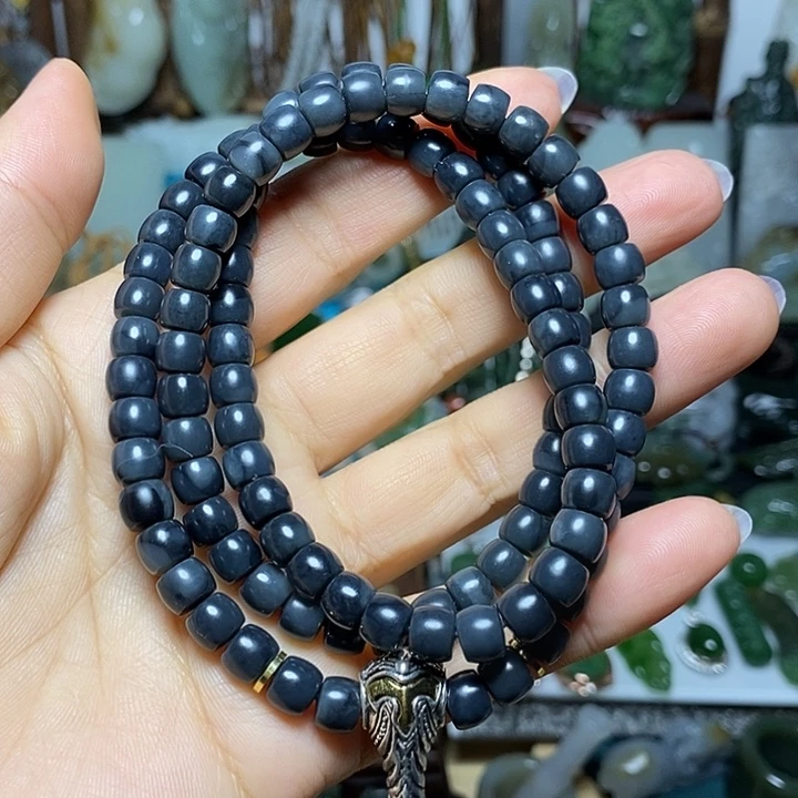 和田玉未镶嵌项链