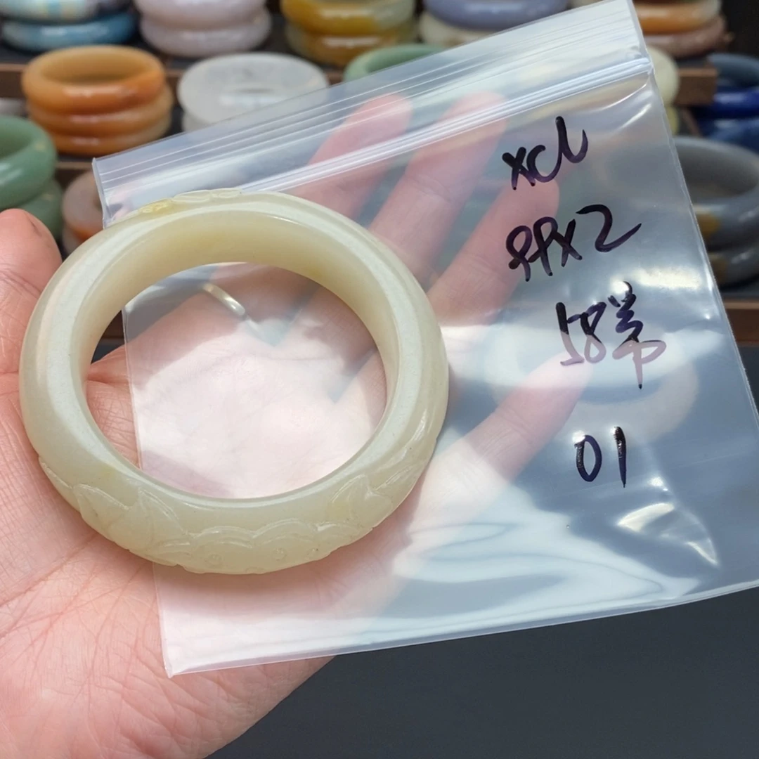 石英质玉手镯未镶嵌X*L