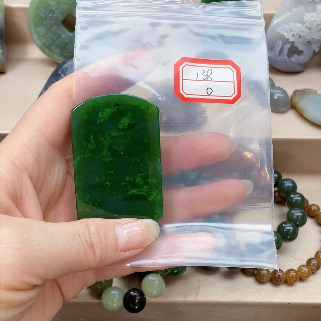 未镶嵌和田玉挂件