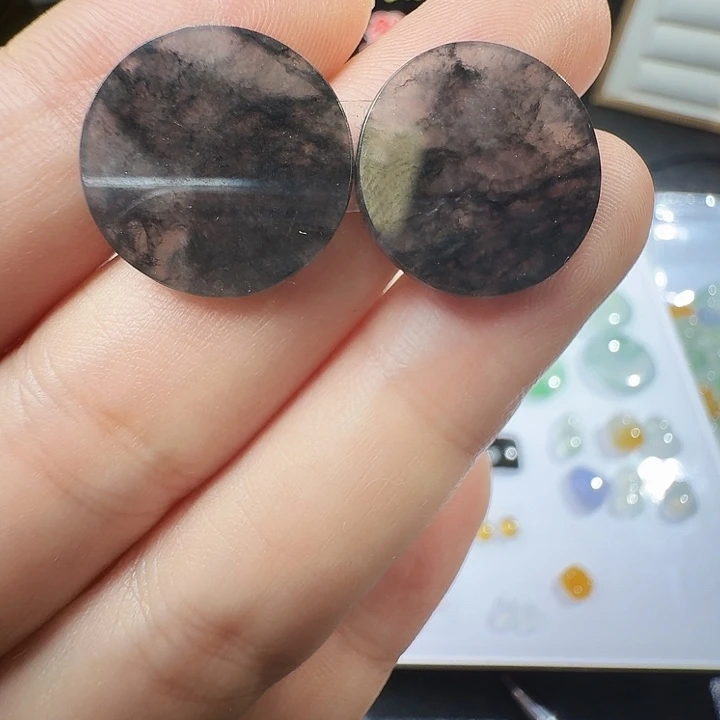 定制翡翠未镶嵌耳环