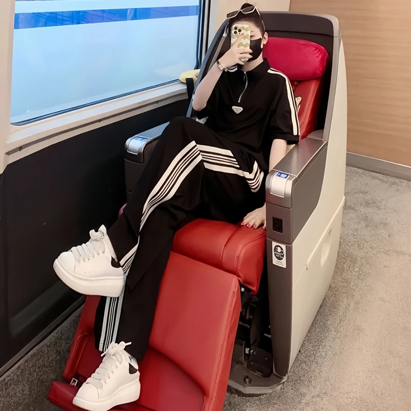 高级感条纹休闲运动套装女夏季宽松显瘦设计感拉链半袖上衣阔腿裤