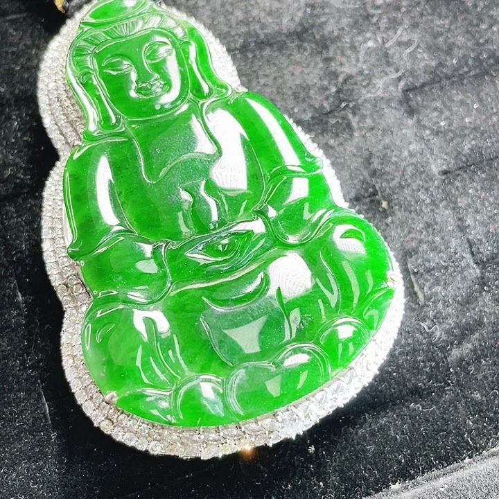 翡翠未镶嵌颈饰66