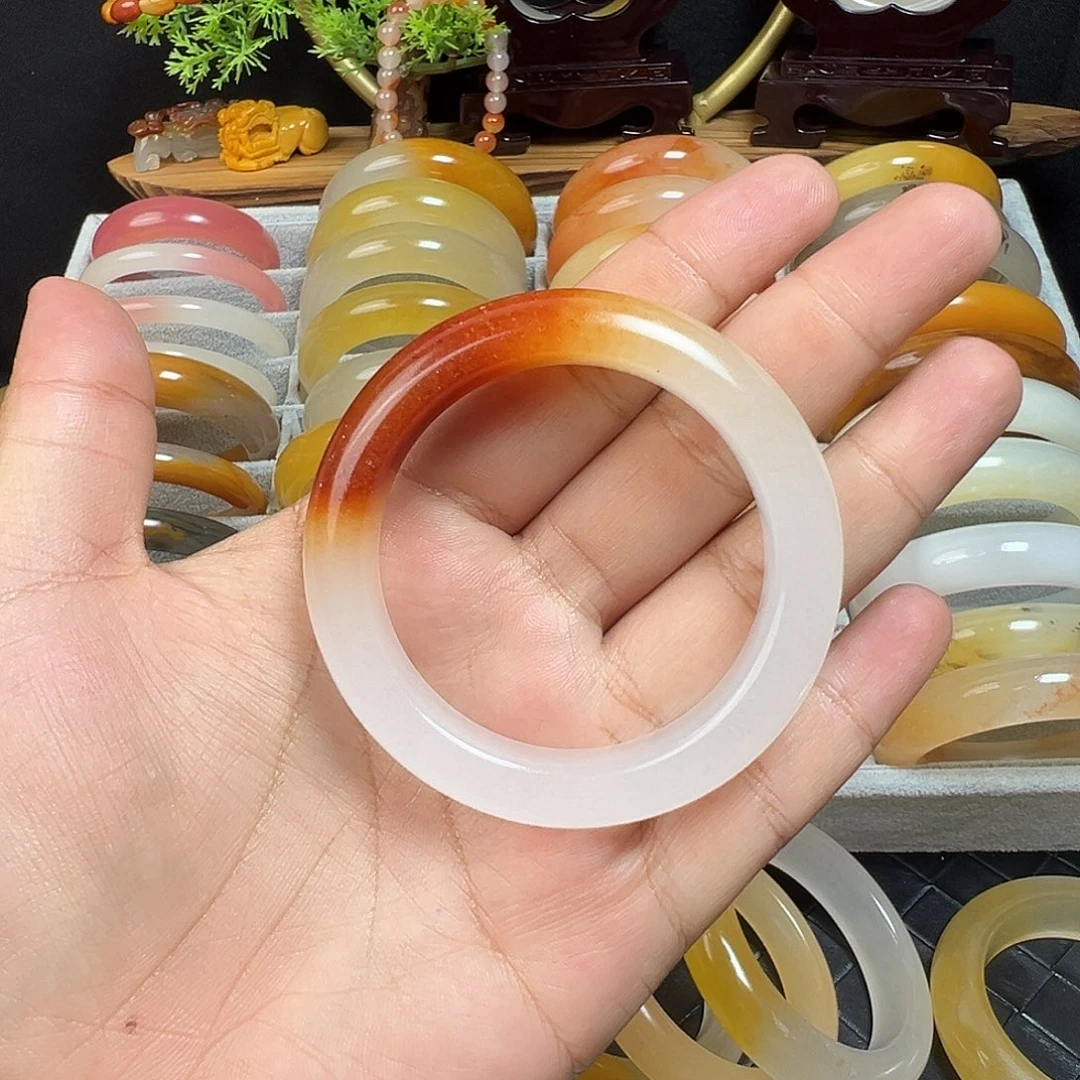 @***木石英质玉（黄龙玉）未镶嵌手镯