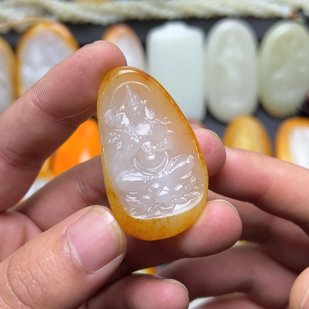 和田玉未镶嵌挂件