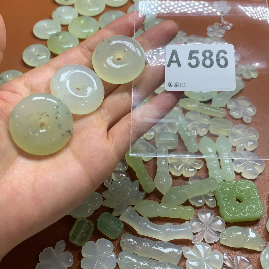 静***璐蛇纹石玉未镶嵌岫玉