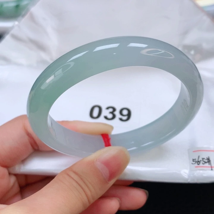翡翠手镯未镶嵌翡翠手镯56.5
