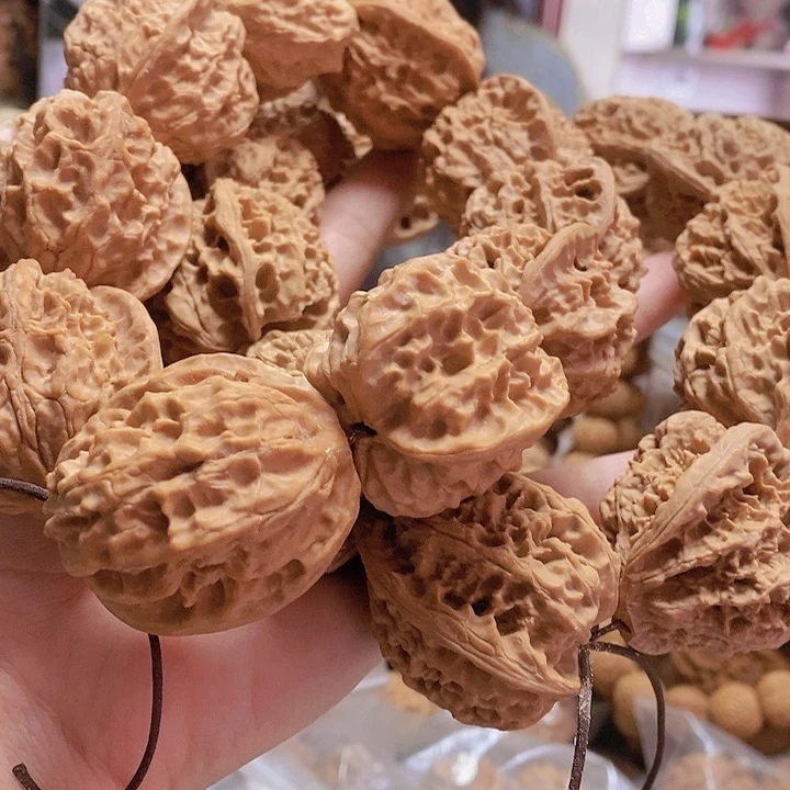 【闪购商品】文玩核桃把件L***u野牛白蛇谷手持
