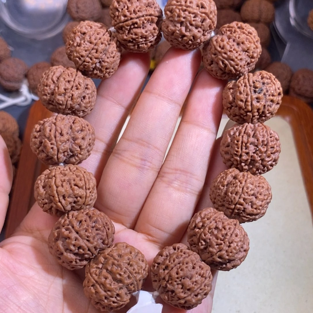 手串金刚菩提六瓣招财针孔蜂王21mm