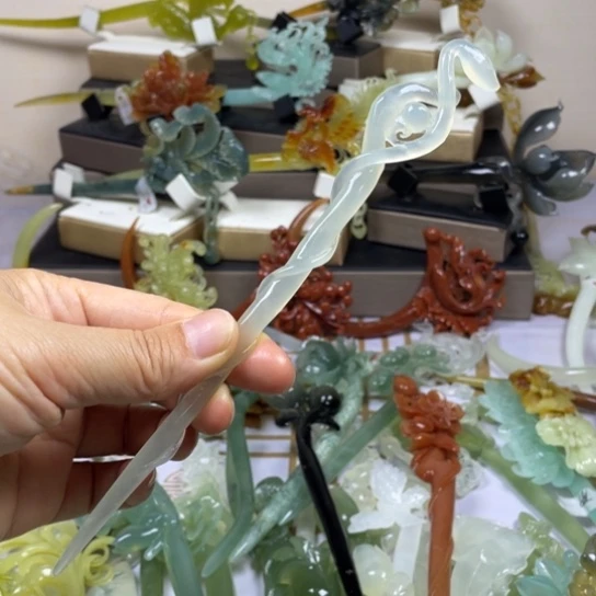 蛇纹石玉未镶嵌发饰