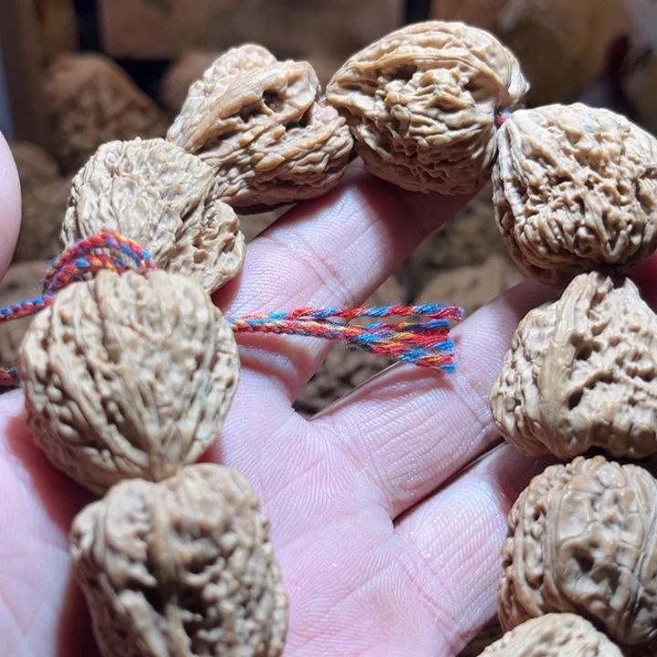 核桃手串/手链川*。南疆石手串