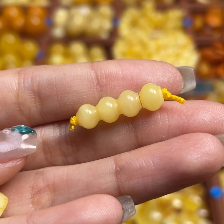 默***蜜蜡未镶嵌珠宝奇石满蜡灯笼珠