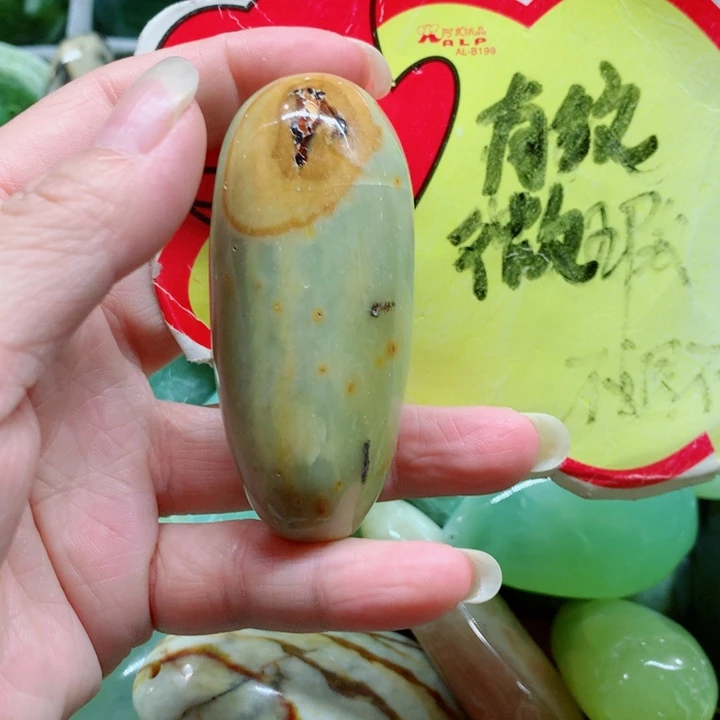 蛇纹石玉未镶嵌手把件