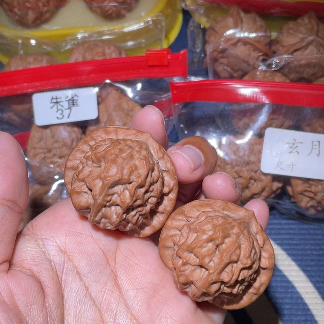文玩核桃吊坠全品瓷娃娃40