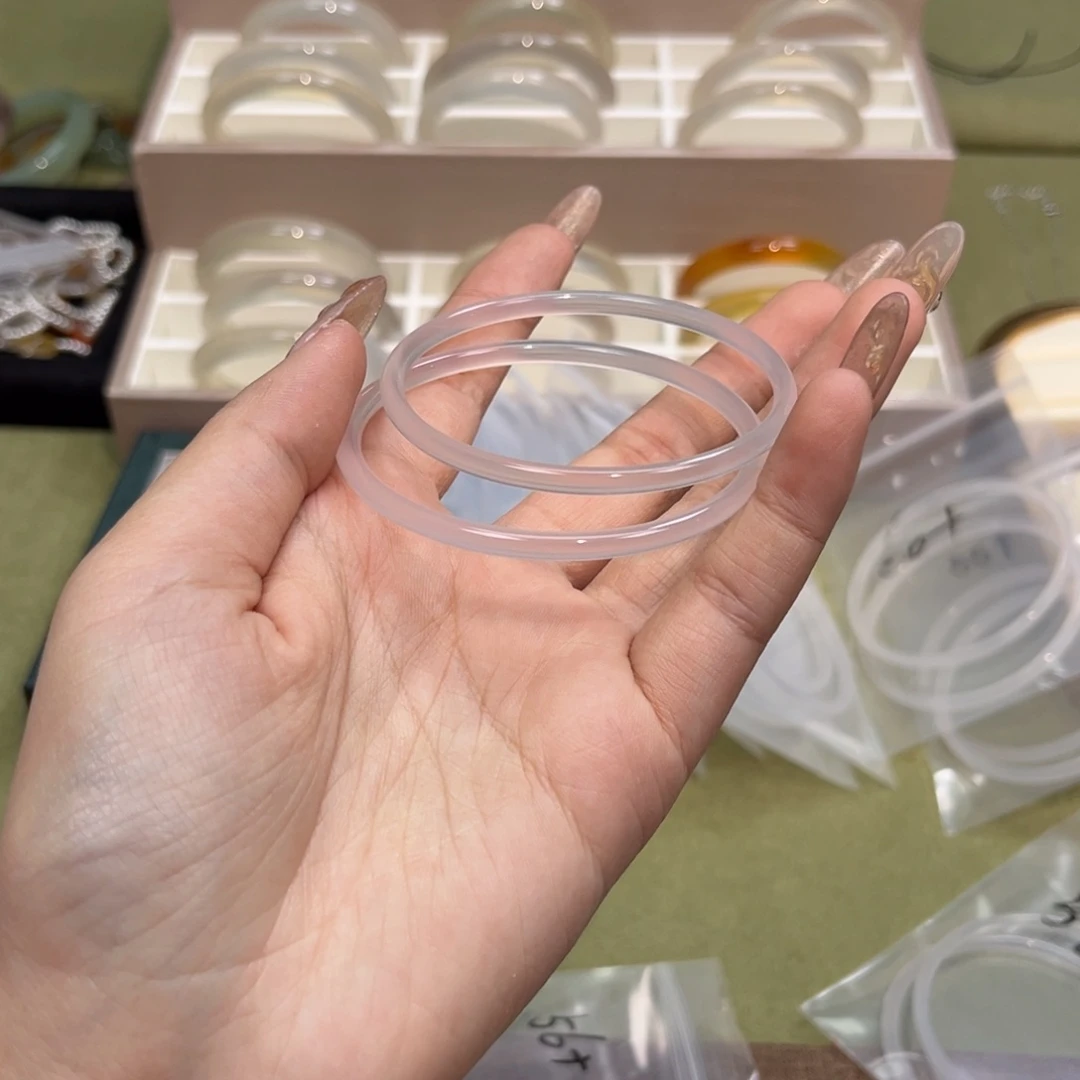 玛瑙/玉髓手镯未镶嵌雾*