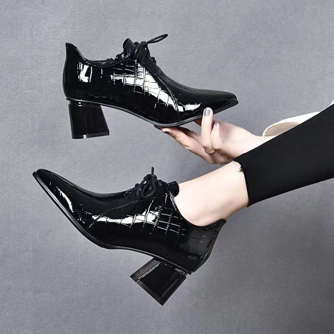 2025新款春季皮鞋女粗跟中跟真皮深口单鞋春秋漆皮女鞋尖头高跟鞋