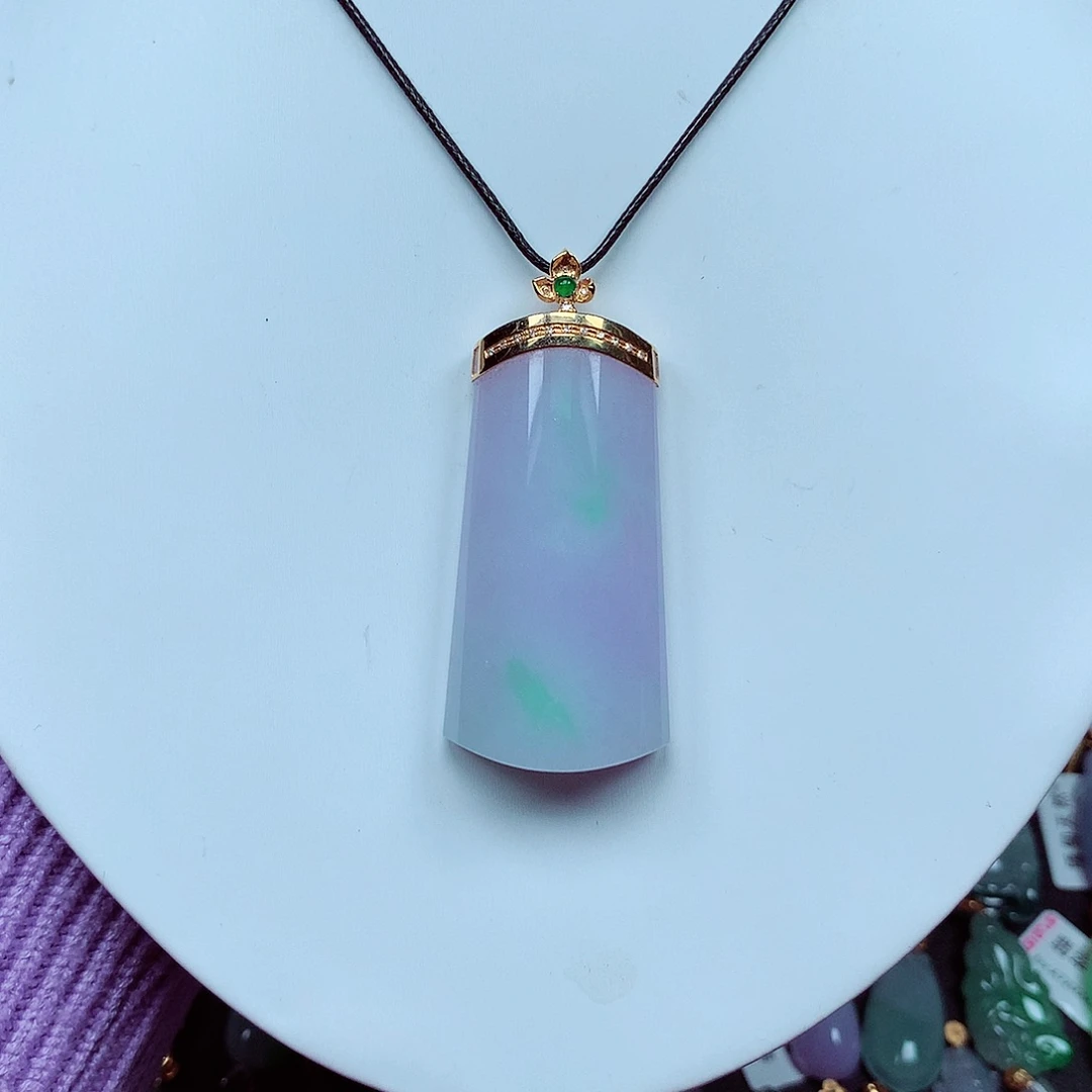 翡翠颈饰18K金镶嵌天然翡翠A货