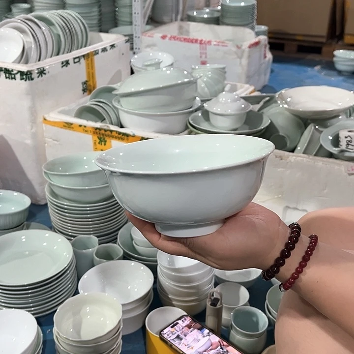 陶瓷青瓷六寸面碗，6个，微瑕包邮