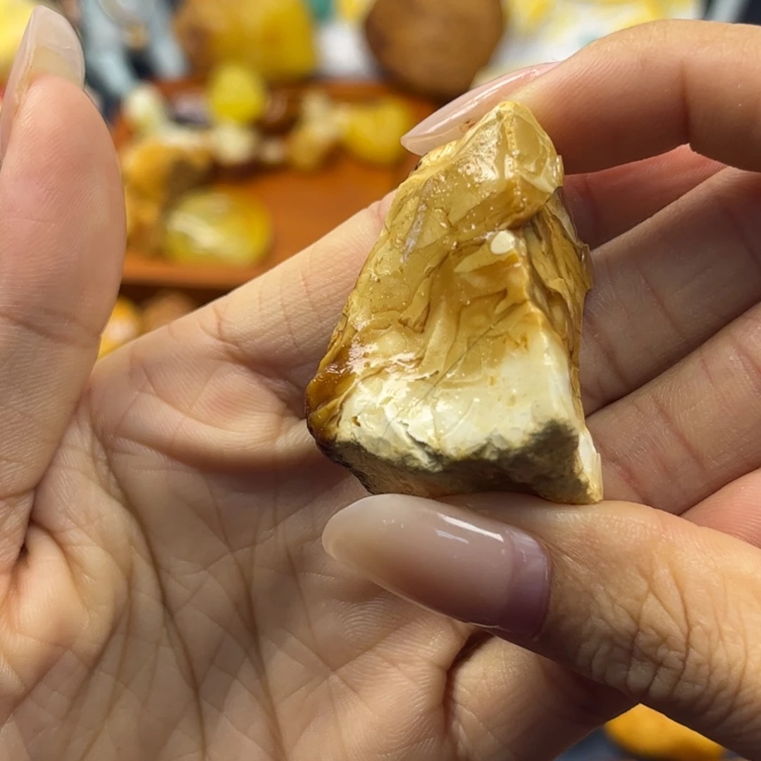 弓****定制琥珀未镶嵌蜜蜡定制