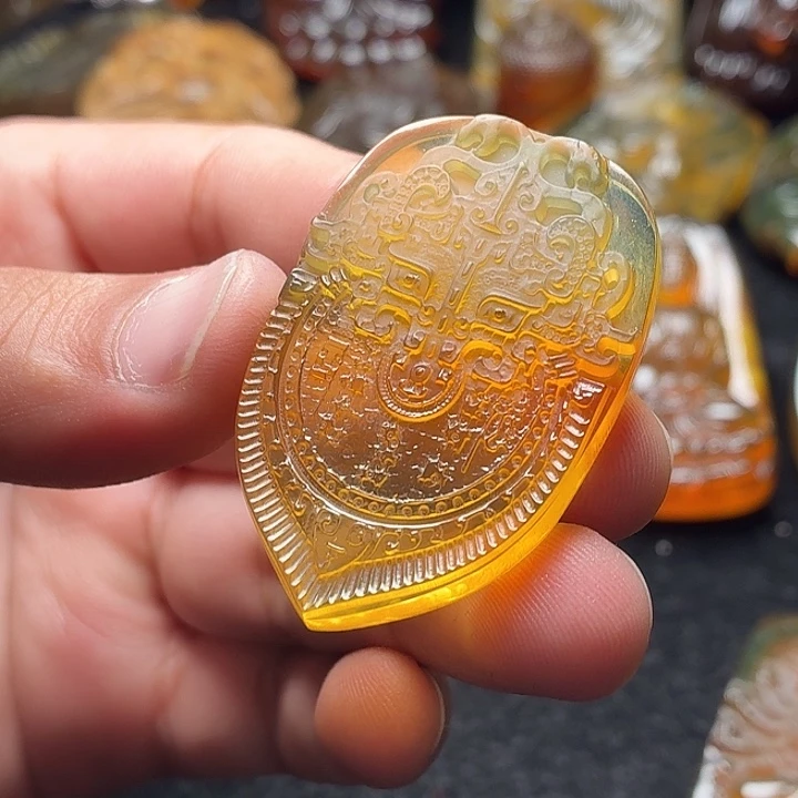 琥珀未镶嵌裸石57