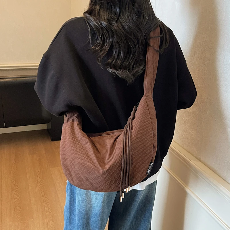 秋冬新款休闲百搭简约单肩简约斜跨包大容量通勤日系韩版肩包2692