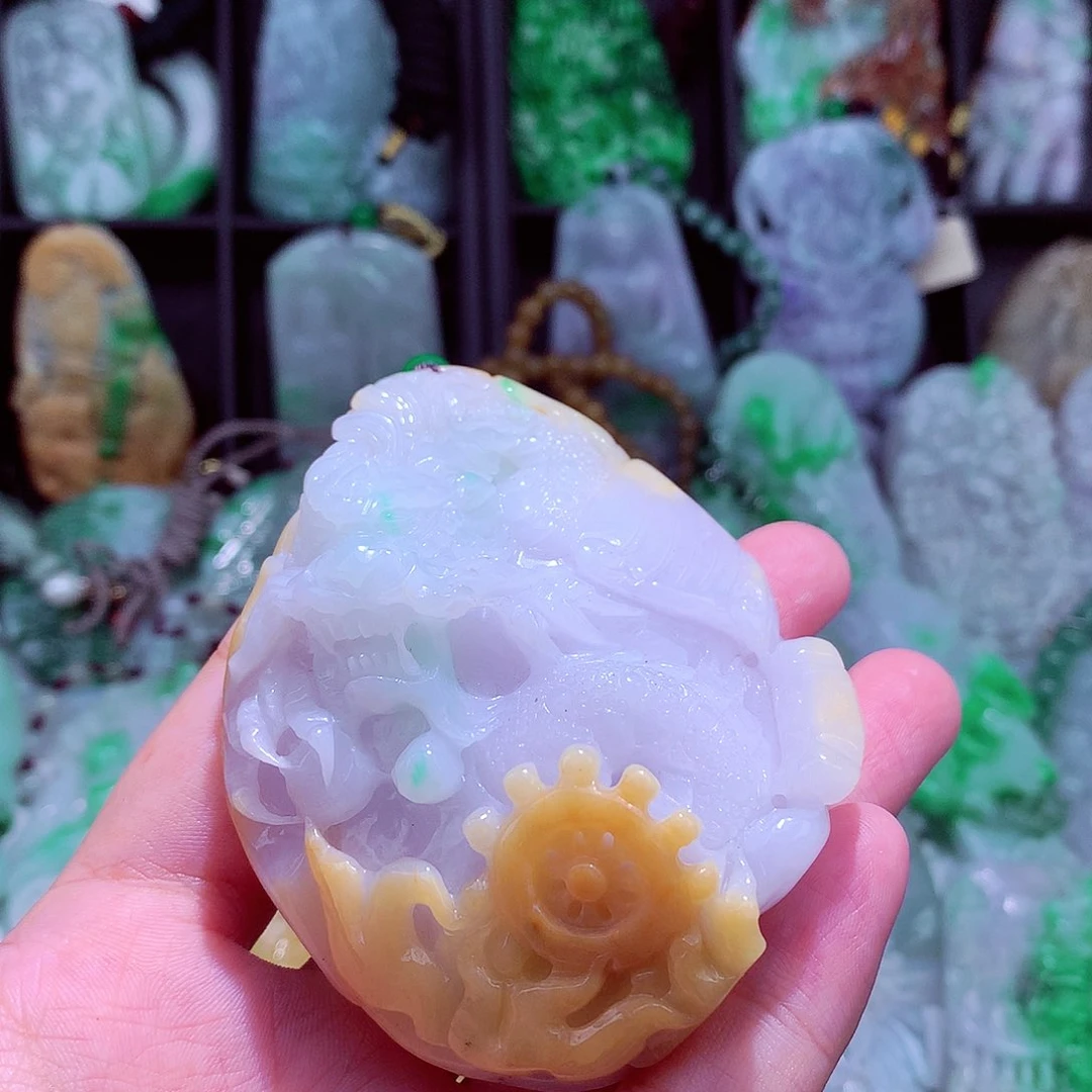 颈饰未镶嵌翡翠天然