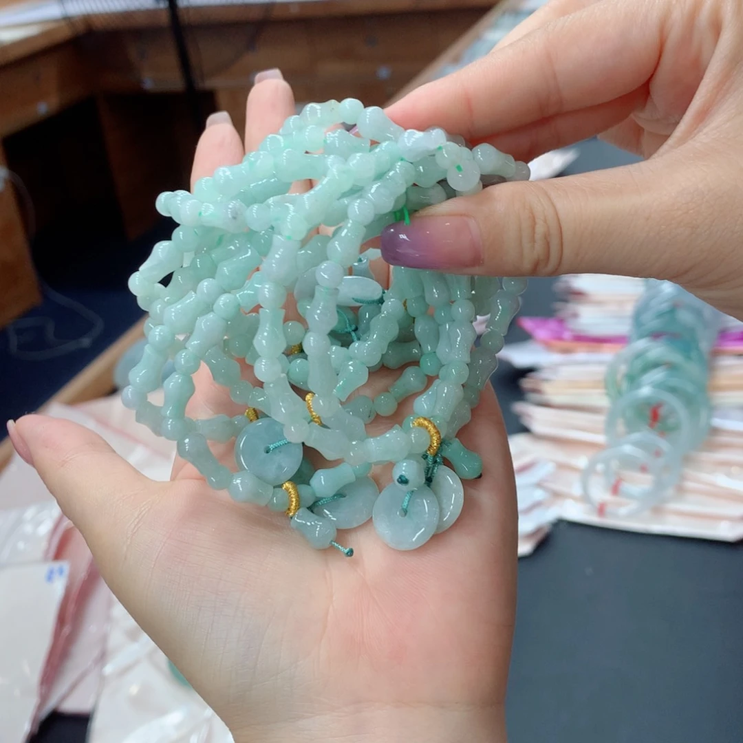 未镶嵌手链翡翠多样性发1