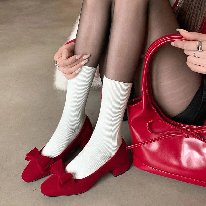 红色婚鞋~贵货！中跟蝴蝶结圆头粗跟绒面2025年春季浅口单鞋