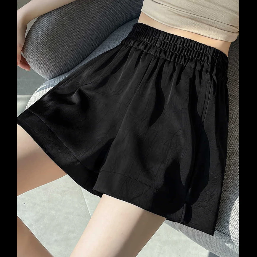 醋酸缎面阔腿短裤女夏季薄款冰丝小个子高腰a字外穿热裤显瘦百搭