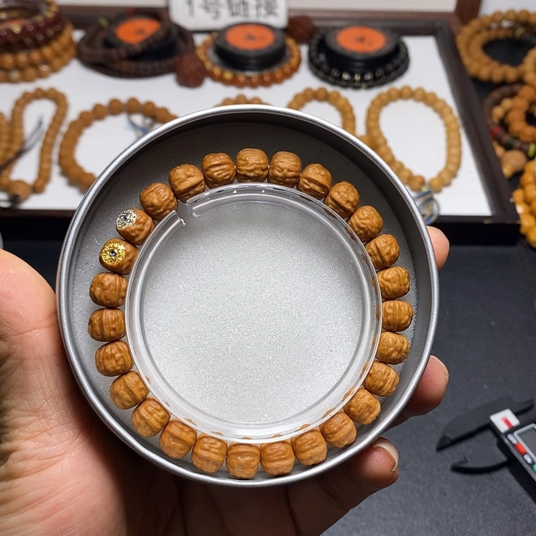 吊坠猴头核桃全品9左右双标超小金蚕74号
