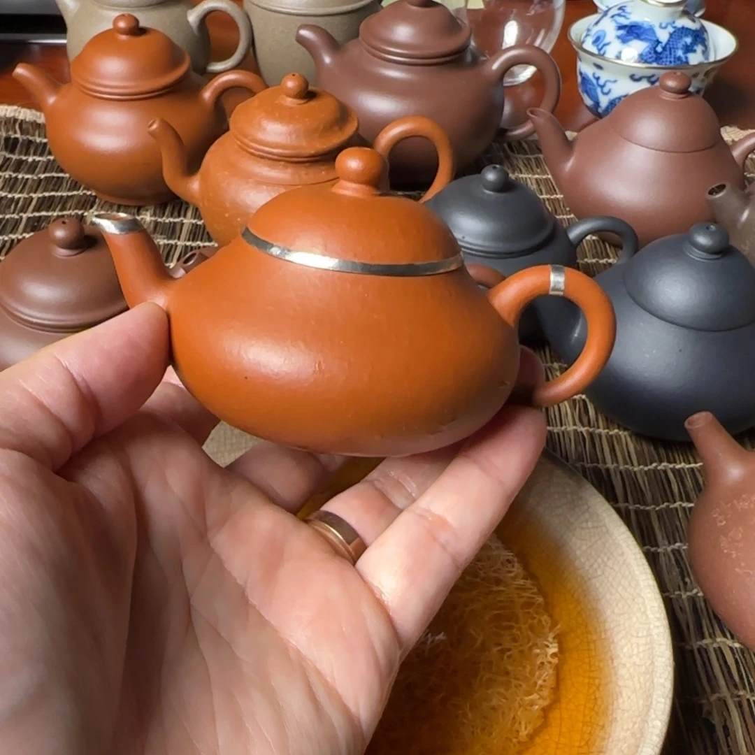 紫砂茶壶120cc 包银黄龙山朱泥矮梨