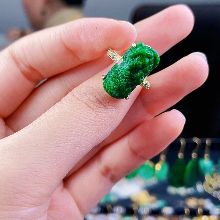 翡翠戒指银S925镶嵌饰品