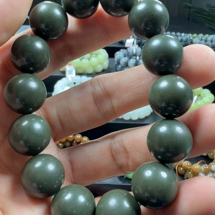 和田玉未镶嵌手链