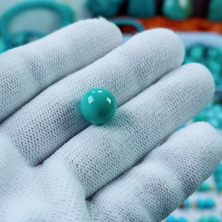 陈***人南红玛瑙未镶嵌珠宝奇石