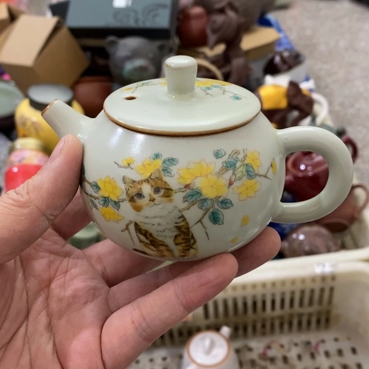 陶瓷艺术品及陶瓷壶