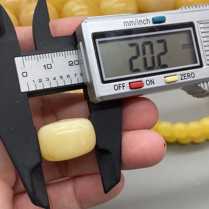 琥珀未镶嵌裸石蜜蜡