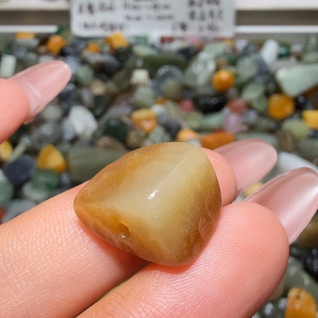 和田玉未镶嵌珠宝奇石