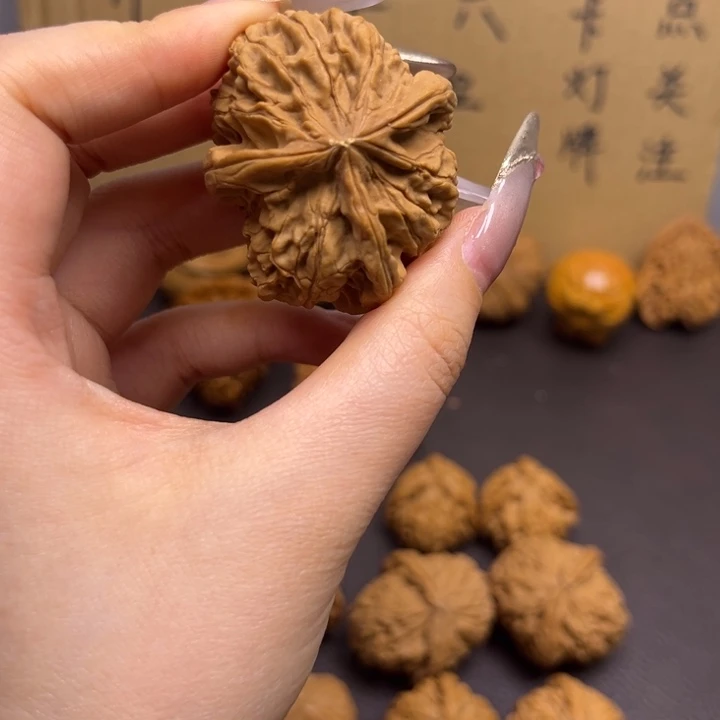 司***Y菩提籽类三棱单只异型有瑕