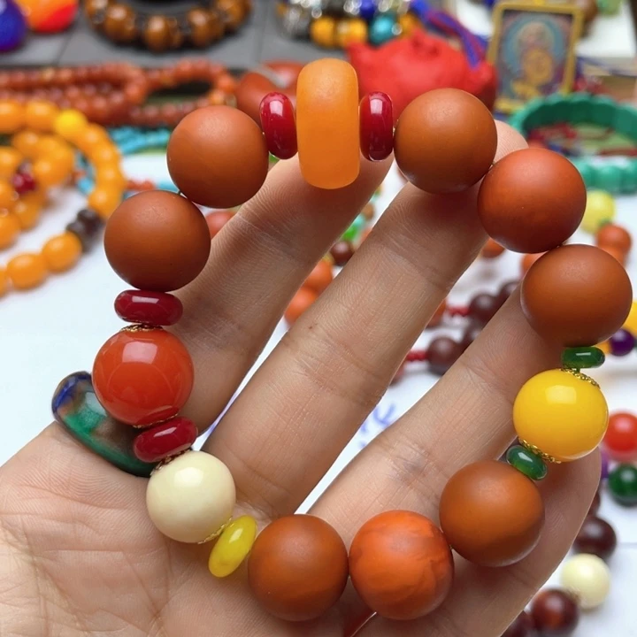 树脂制品12号设计款手串