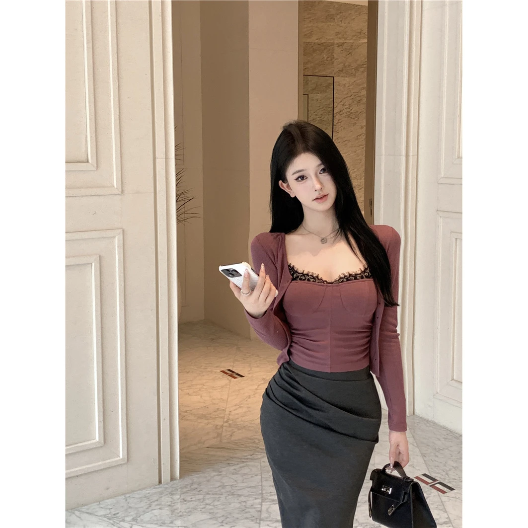 拒绝不了的日常百搭针织开衫拼接蕾丝吊带套装