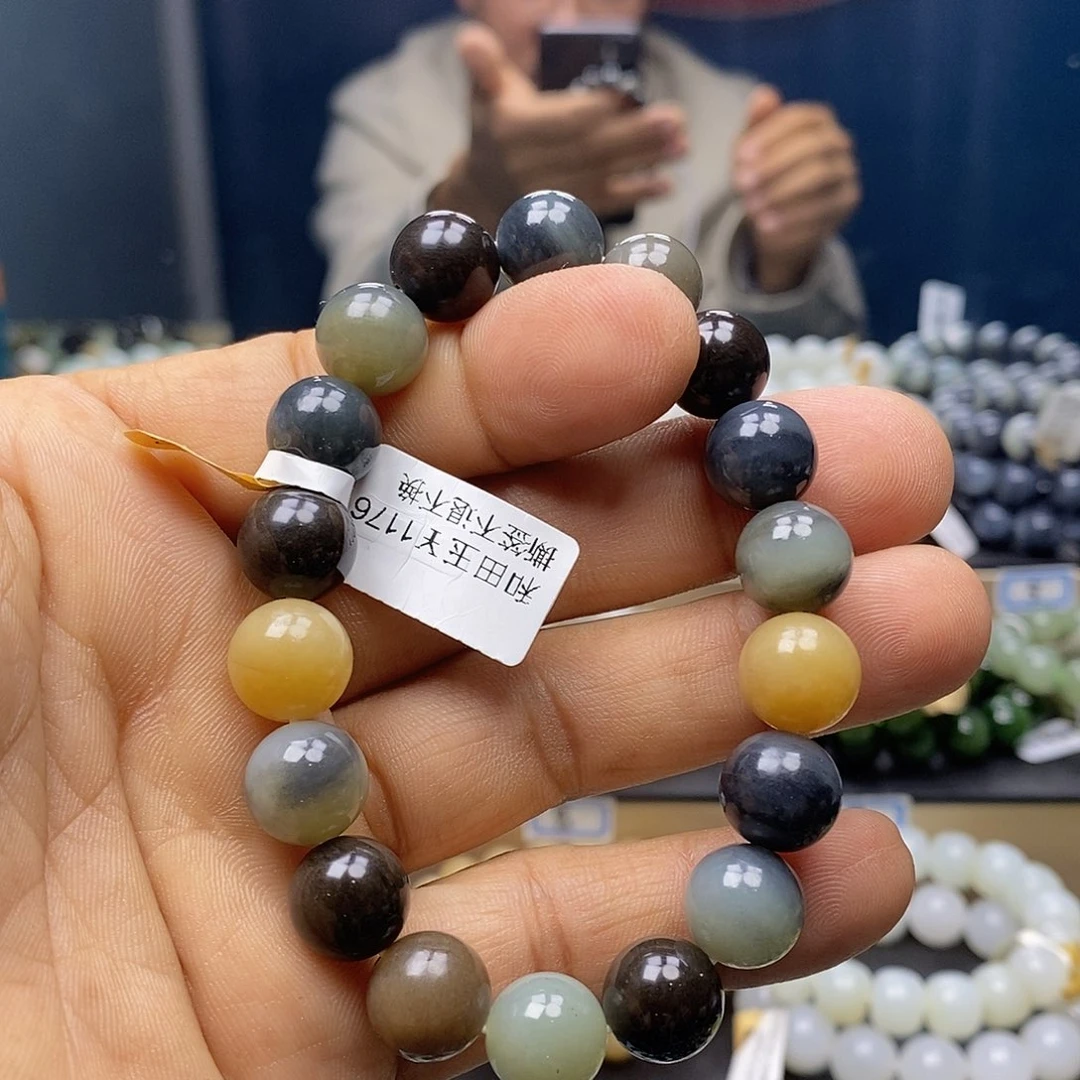 和田玉未镶嵌手链