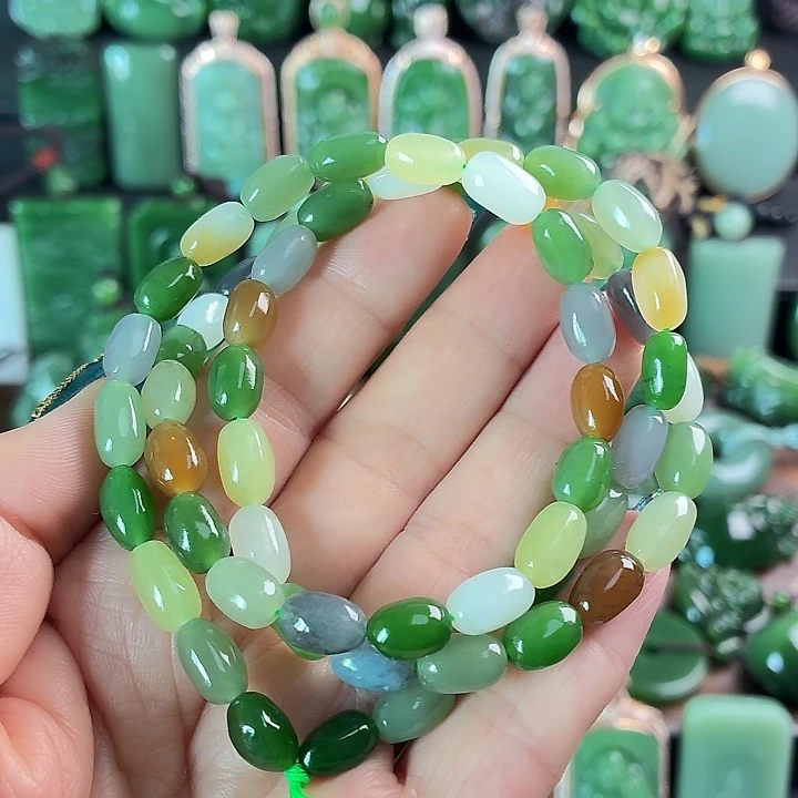 和田玉未镶嵌项链