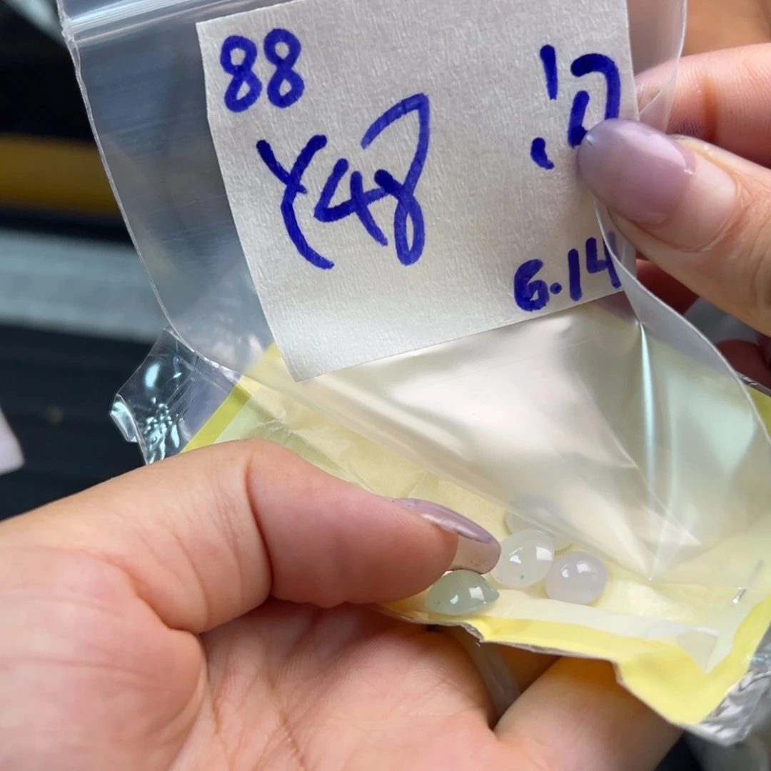 【闪购商品】定制翡翠未镶嵌翡翠