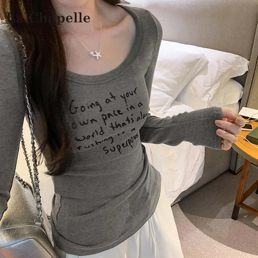 拉夏贝尔辣妹字母印花打底T恤女2025秋季新款纯欲风修身显瘦上衣