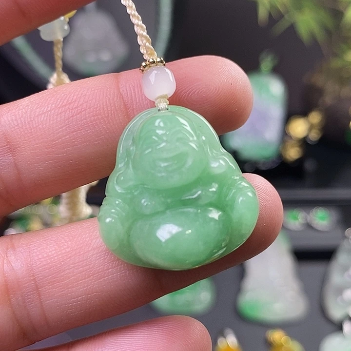 翡翠未镶嵌吊坠(赠链)