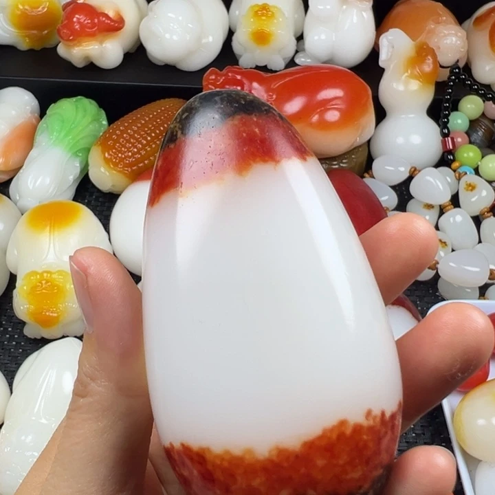 新疆戈壁五彩石js