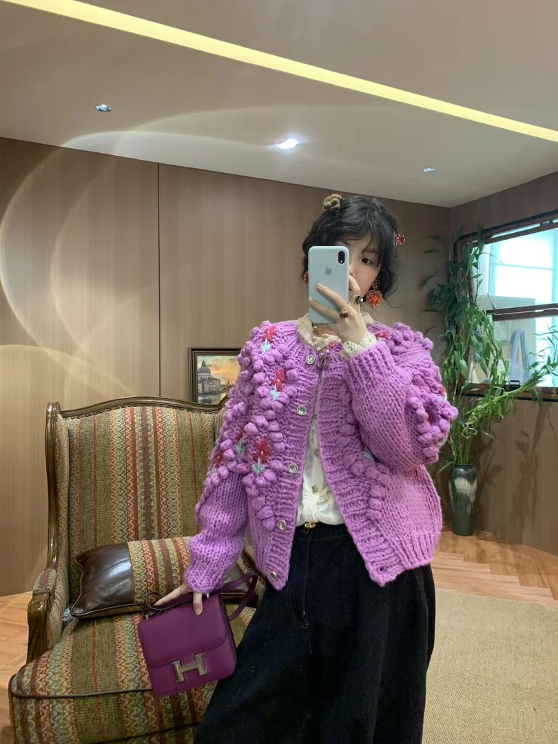In a Chou 露红烟紫 纯手工立体花朵钩花工艺针织开衫