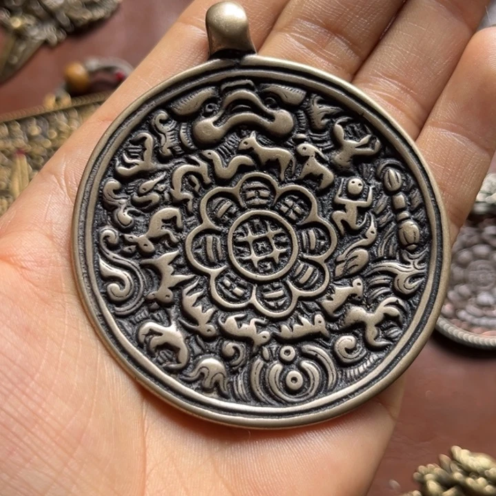 琉璃颈饰客*人喜欢的朋友