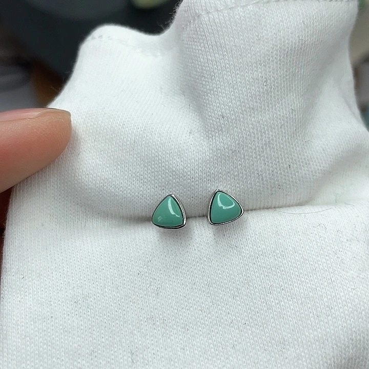 绿松石绿松石未镶嵌